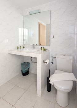 CONNECT SUITES
