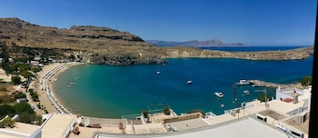 Maris Lindos, Suites And Apartments