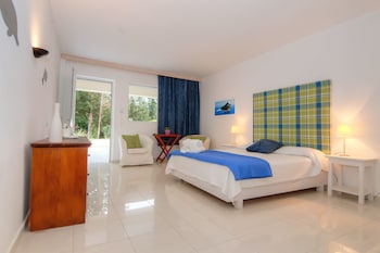 Gerakas Belvedere Hotel Amp Luxury Suites