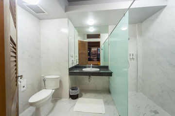 METRO PRATUNAM BOUTIQUE HOTEL