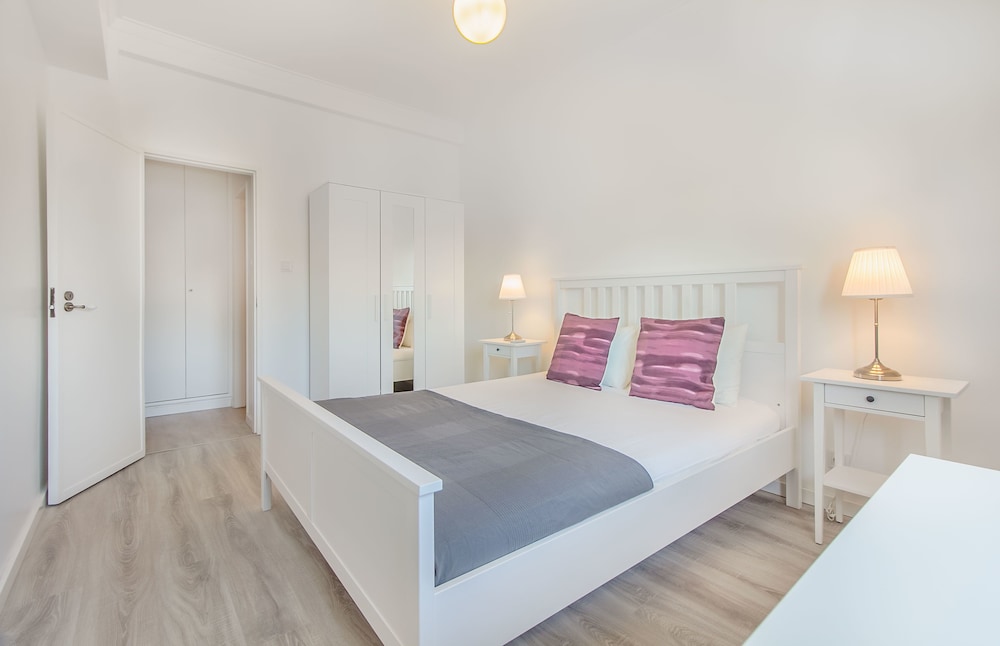 ROMA COZY FLAT