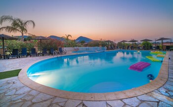 Porto Koukla Beach Hotel