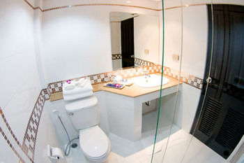 THE ECOTEL