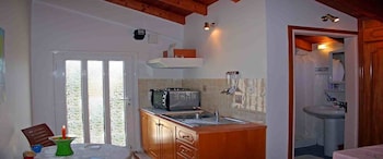 dal travel PETTAS APARTMENTS