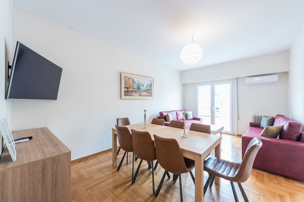 Athens Crown Paradise Apartments