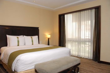 HOLIDAY INN BANGKOK, AN IHG HOTEL