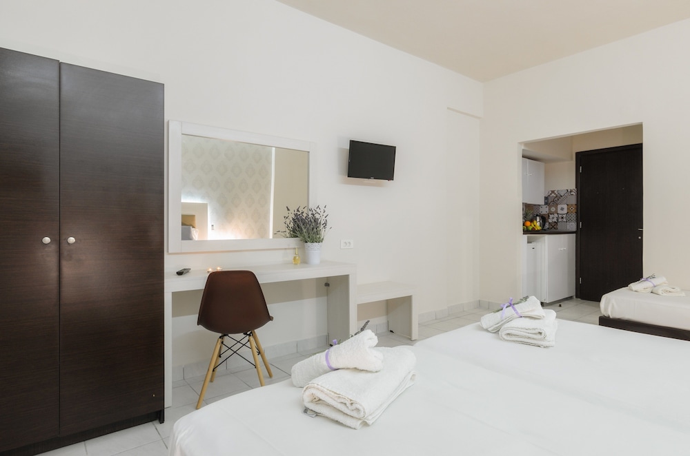 MOURIA STUDIOS amp; APARTMENTS