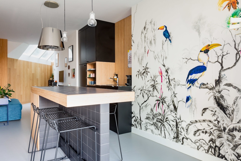 KITH & KIN BOUTIQUE APARTMENTS