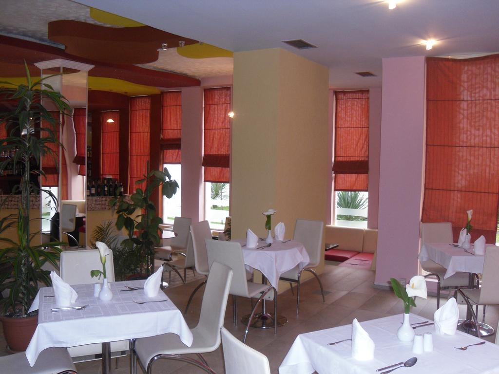 THERANDA HOTEL