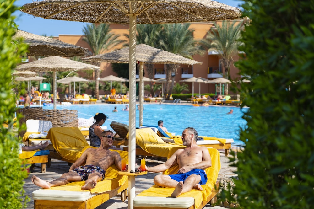 THE THREE CORNERS SUNNY BEACH RESORT