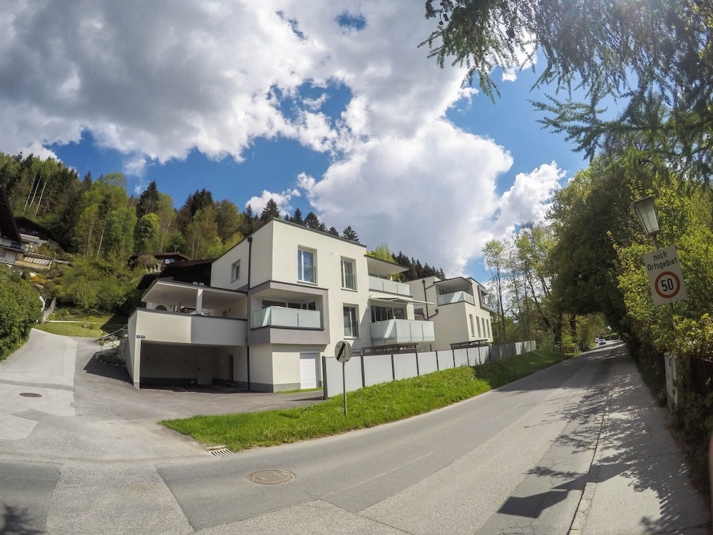 Finest Penthouse Waterside Zell Am See