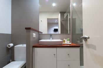 Luxury Apartment Near Diagonal