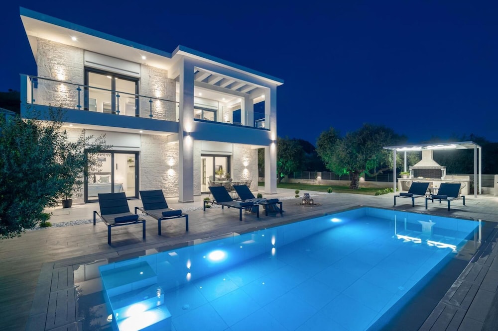 Solis Ortus Villa  Solis Ortus Villa