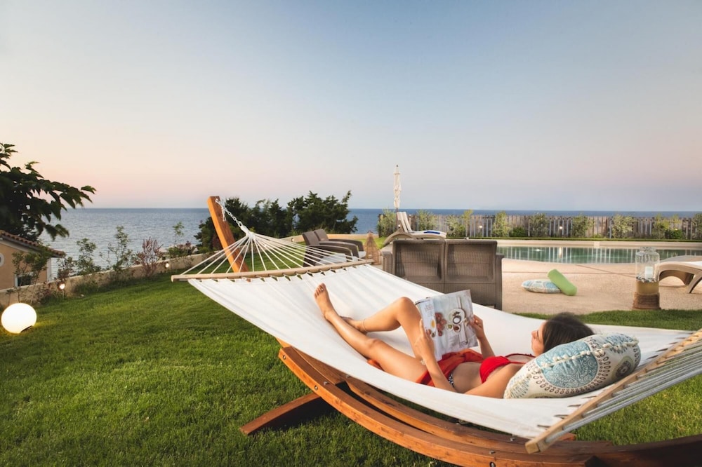 dal travel NIKI#039;S VILLA - LUXURY SEAVIEW VILLA!