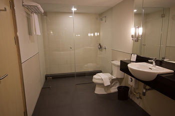 THEE BANGKOK HOTEL