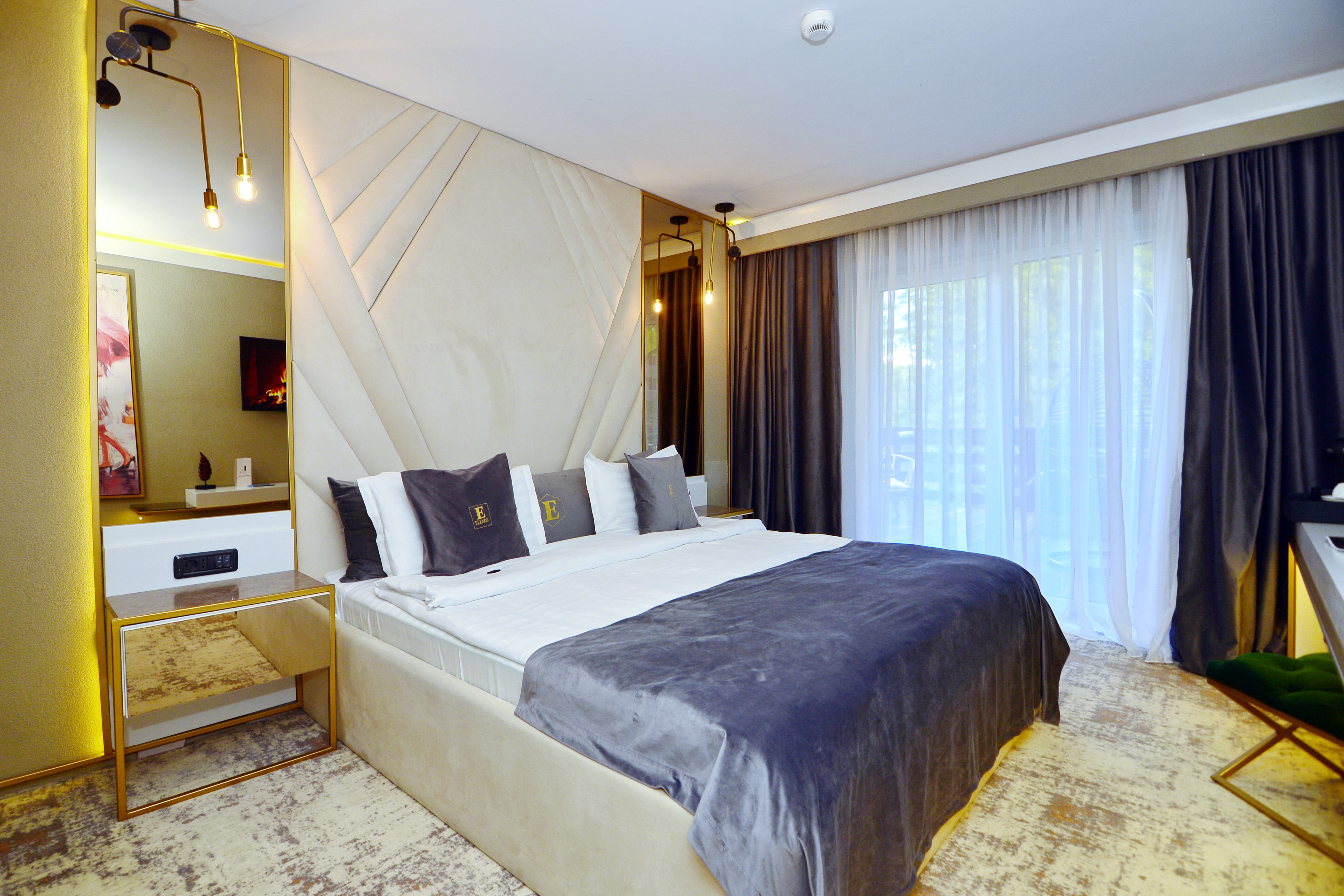 ELEXUS HOTEL PREDEAL