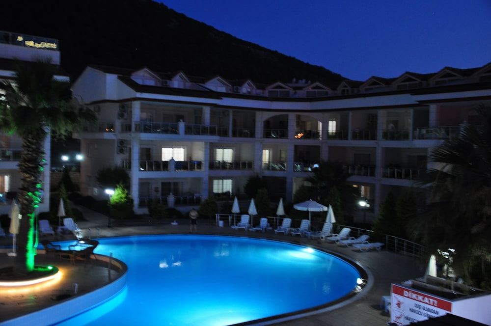 AKBUK PALACE RESIDENCE