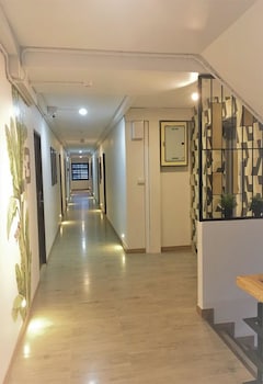 BANGKOK SARAN POSH­TEL