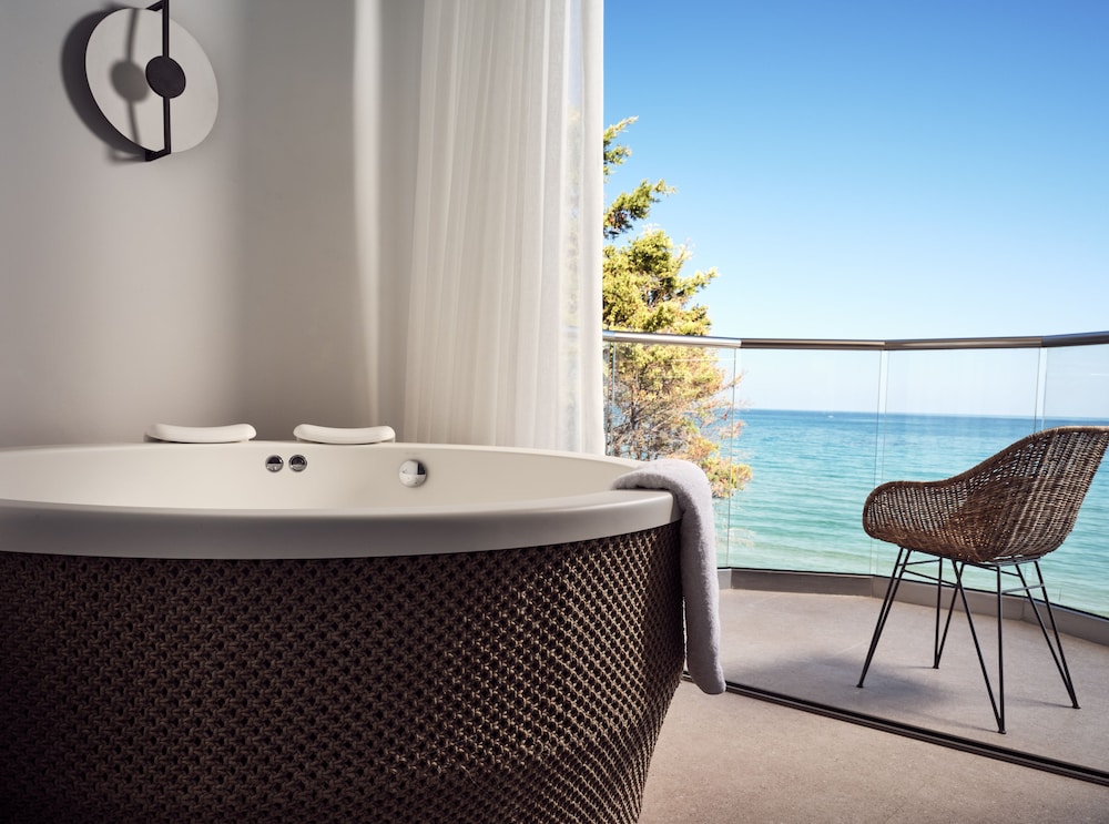 Windmill Bay Aparthotel