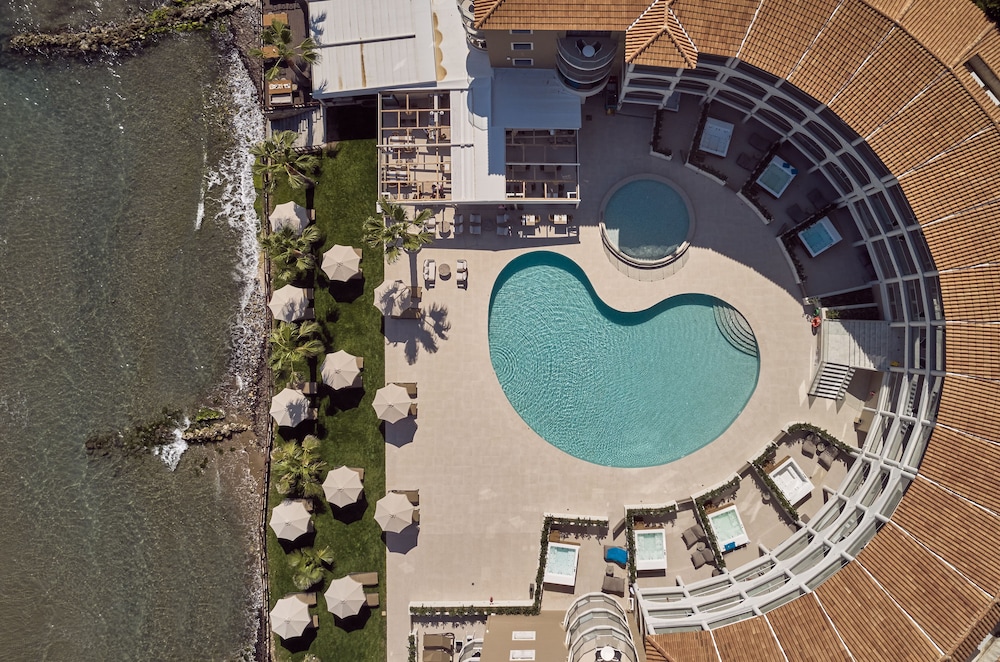 Windmill Bay Aparthotel