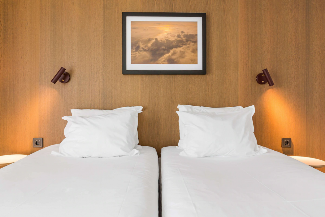 TEN HOTEL