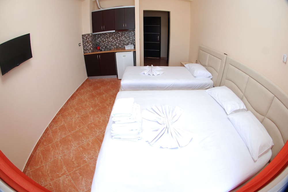 Melsi Apartments