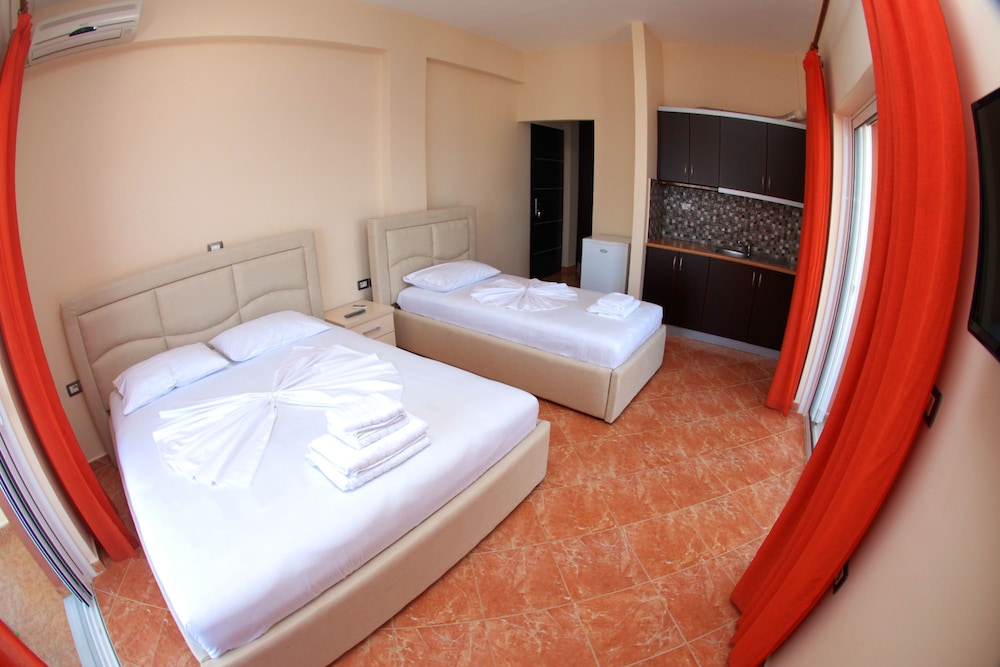 Melsi Apartments