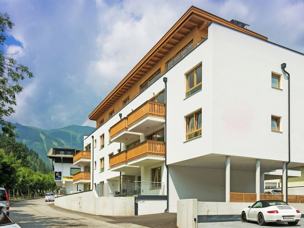Classy Apartment In Zell Am See With Terrace