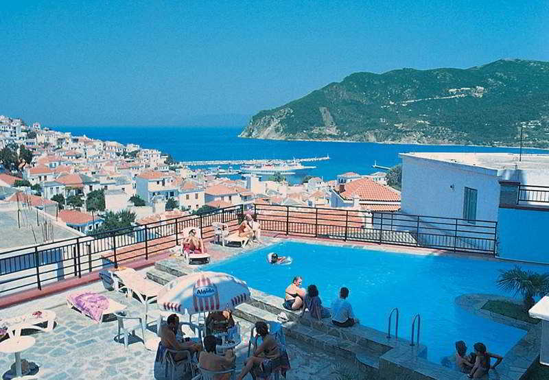 DENISE HOTEL